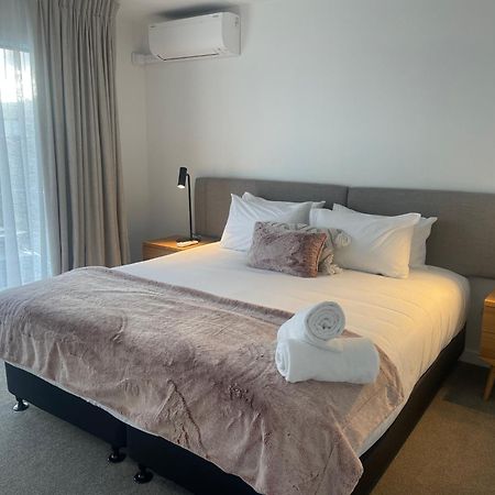 Alpine Junction Townhouse Apartments, Lodge & Hotel Wanaka Luaran gambar