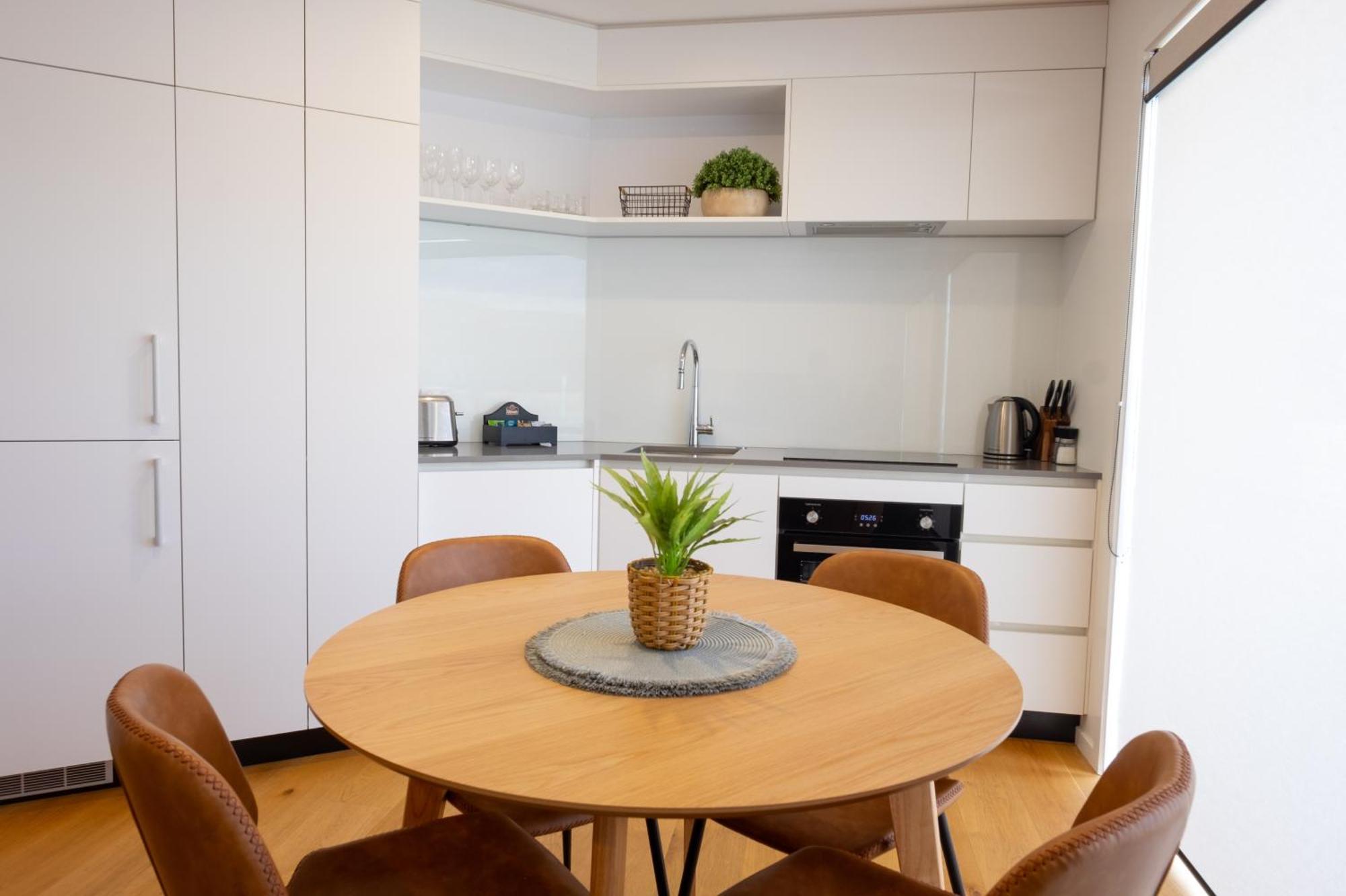 Alpine Junction Townhouse Apartments, Lodge & Hotel Wanaka Luaran gambar